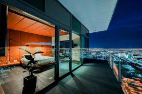 StripViewSuites Ultimate Luxury Penthouses Full Strip View & Balcony